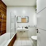 Modern Shared - St Julian's شقة