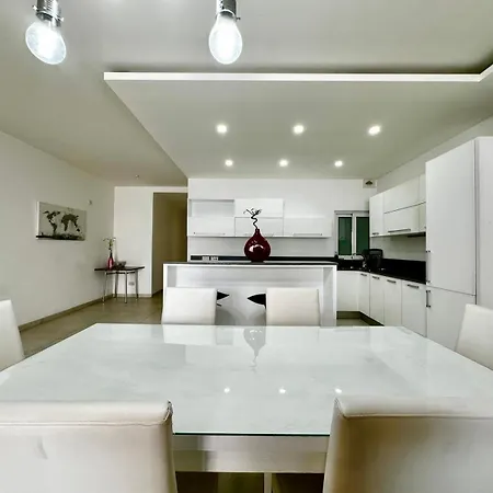 Modern Shared - St Julian's * San Ġiljan