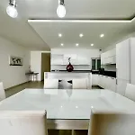 Modern Shared - St Julian's * Saint Julian's