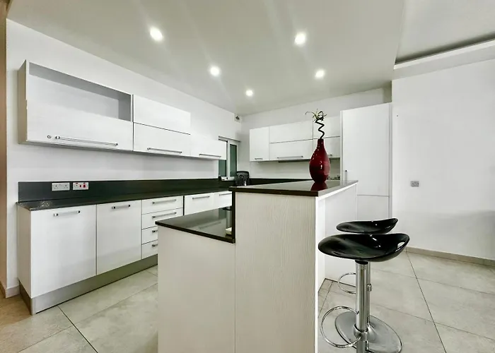 Modern Shared - St Julian's *