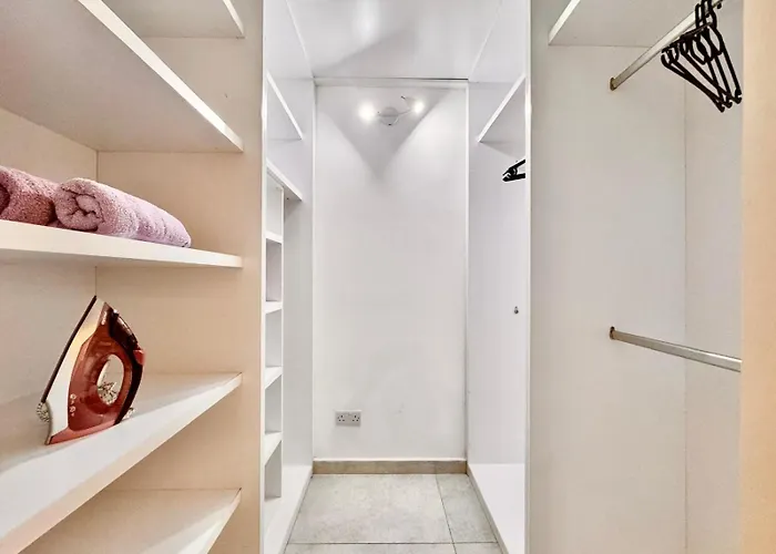 Modern Shared - St Julian's *