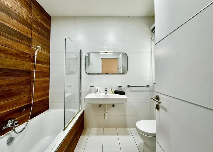 Modern Shared - St Julian's Διαμέρισμα